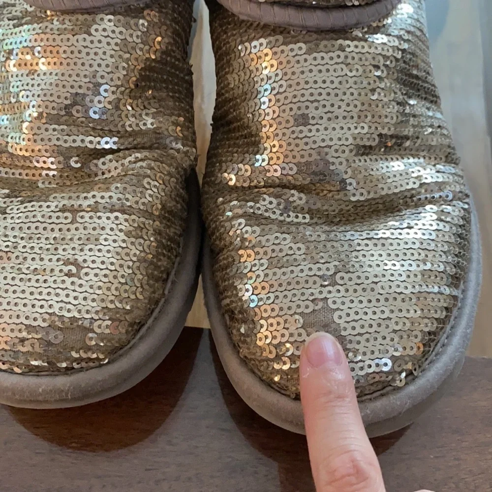 UGG Classic Short Sequin Boot grey sparkle size 6